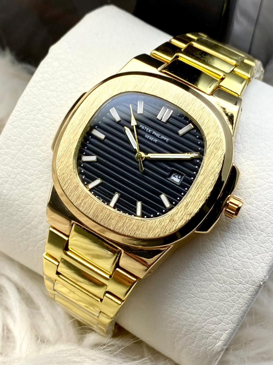 Luxury Patek Style Quartz Watch – Premium Golden Chain | Date Feature | 1 Year Warranty
