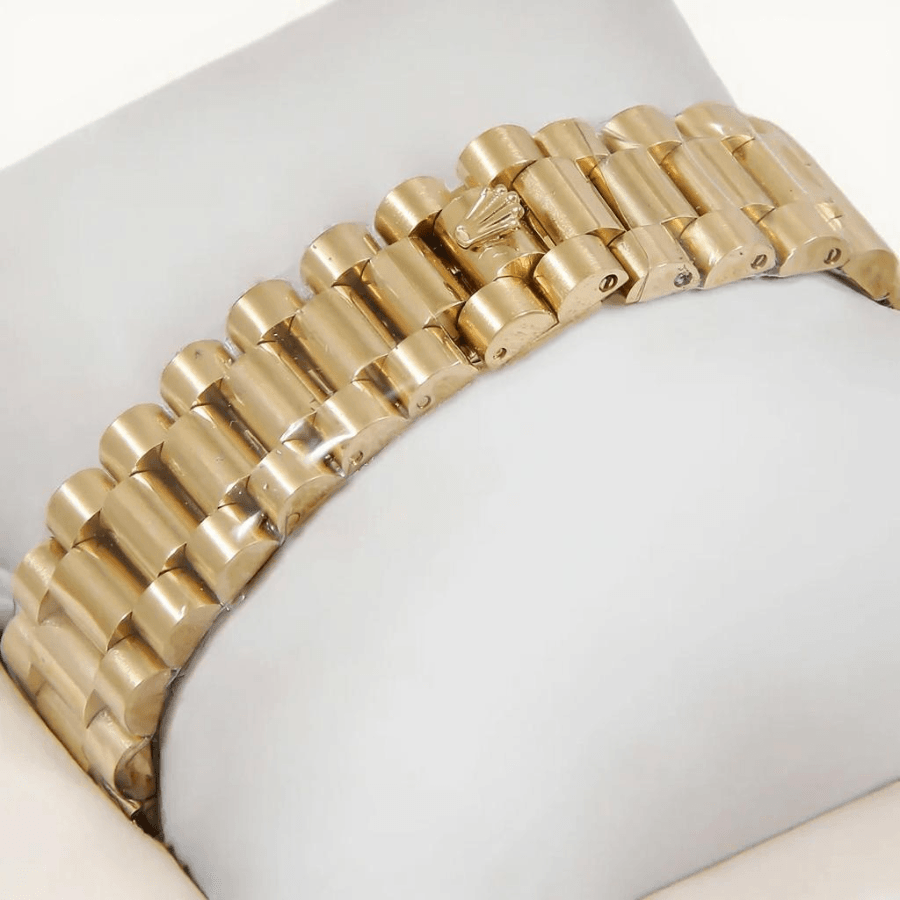 Rolex – 40mm Yellow Gold Automatic Watch | Black Dial with Stone Bezel | Master AAA – Horizon Wrist - Horizon Wrist